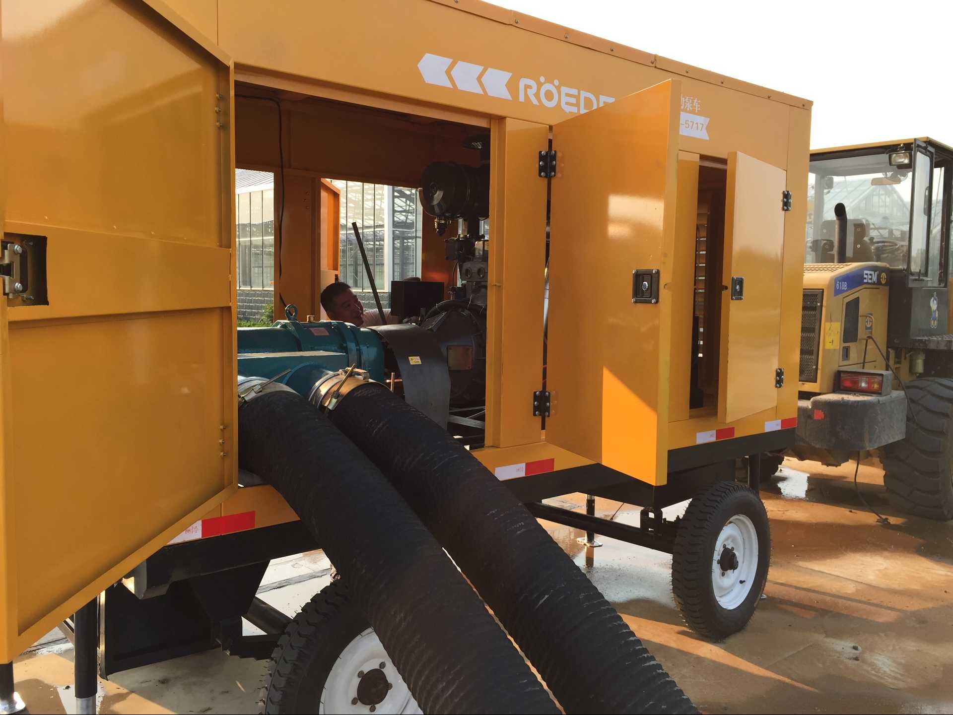 羅德防汛移動泵車試車現場 羅德防汛移動泵車試車現場