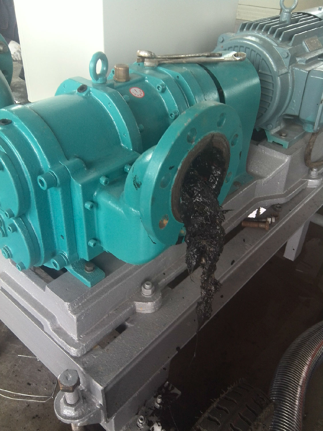 工作現(xiàn)場(chǎng) 工作現(xiàn)場(chǎng)