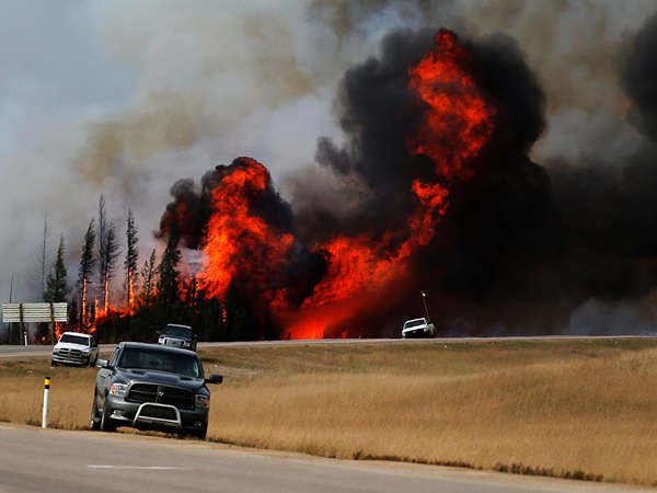 加拿大大火促使國際油價短時間內上升 加拿大大火促使國際油價短時間內上升