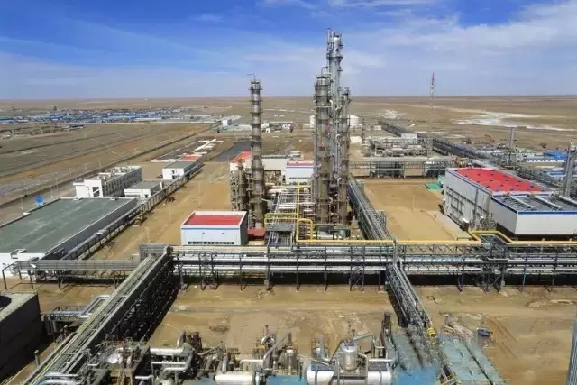 青海湖甲醇裝置一體化設施運行20161018 青海湖甲醇裝置一體化設施運行20161018