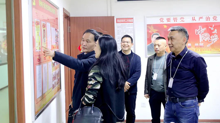 郴州高新區(qū)紀工委書記、監(jiān)工委主任曾雁走訪炬神電子
